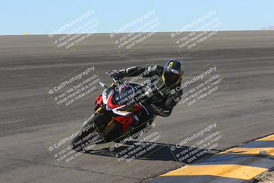 media/Nov-06-2023-Moto Forza (Mon) [[ce023d0744]]/3-Intermediate Group/Session 2 (Bowl)/